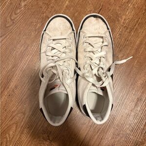 Women's Nike Court Legacy Mid Canvas sneakers